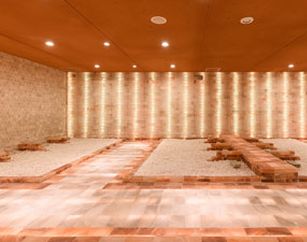 『横濱スパヒルズ 竜泉寺の湯（横濱鶴ヶ峰店）』＜平日限定＞入館＋岩盤浴＋レンタルタオルセット